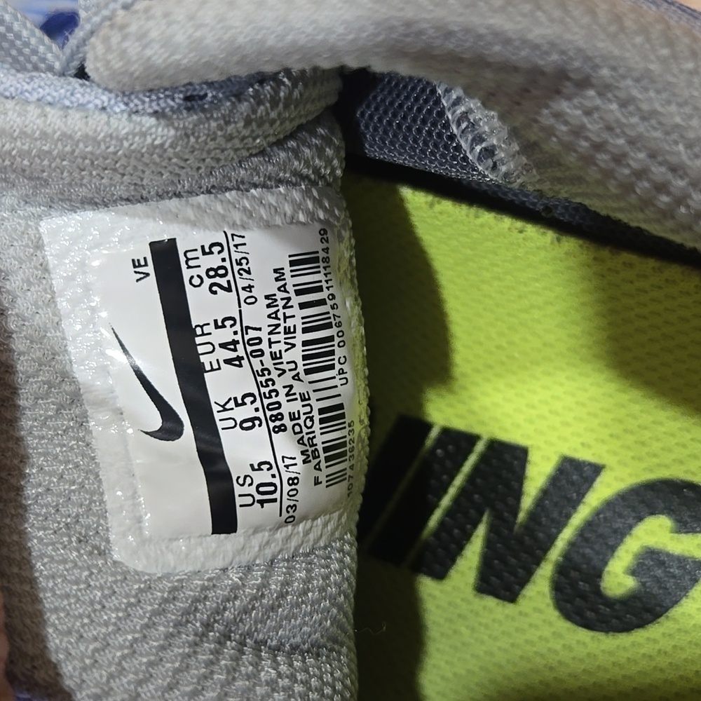 Nike Gray and Blue Athletic Sneakers - Picture 14 of 15